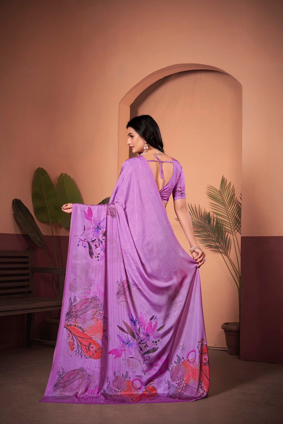 Elegant Lavender Saree with Positional Floral Print & Foil-Embellished Pallu