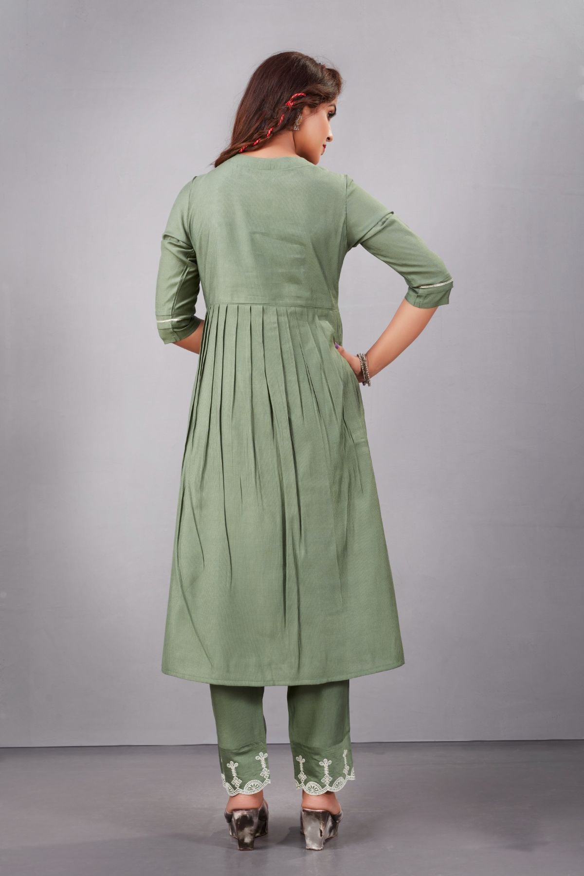Light Green Muslin Silk Lucknowi Style Salwar Kameez - jivora