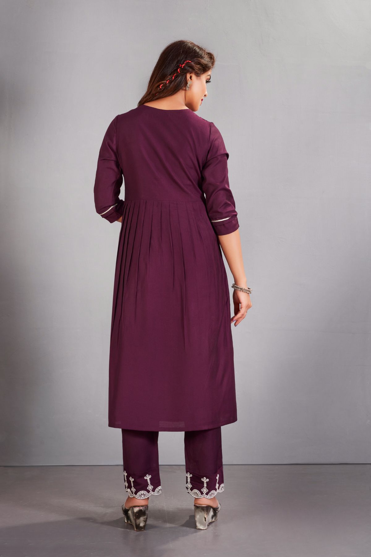 Purple Muslin Silk Lucknowi Style Salwar Kameez - jivora