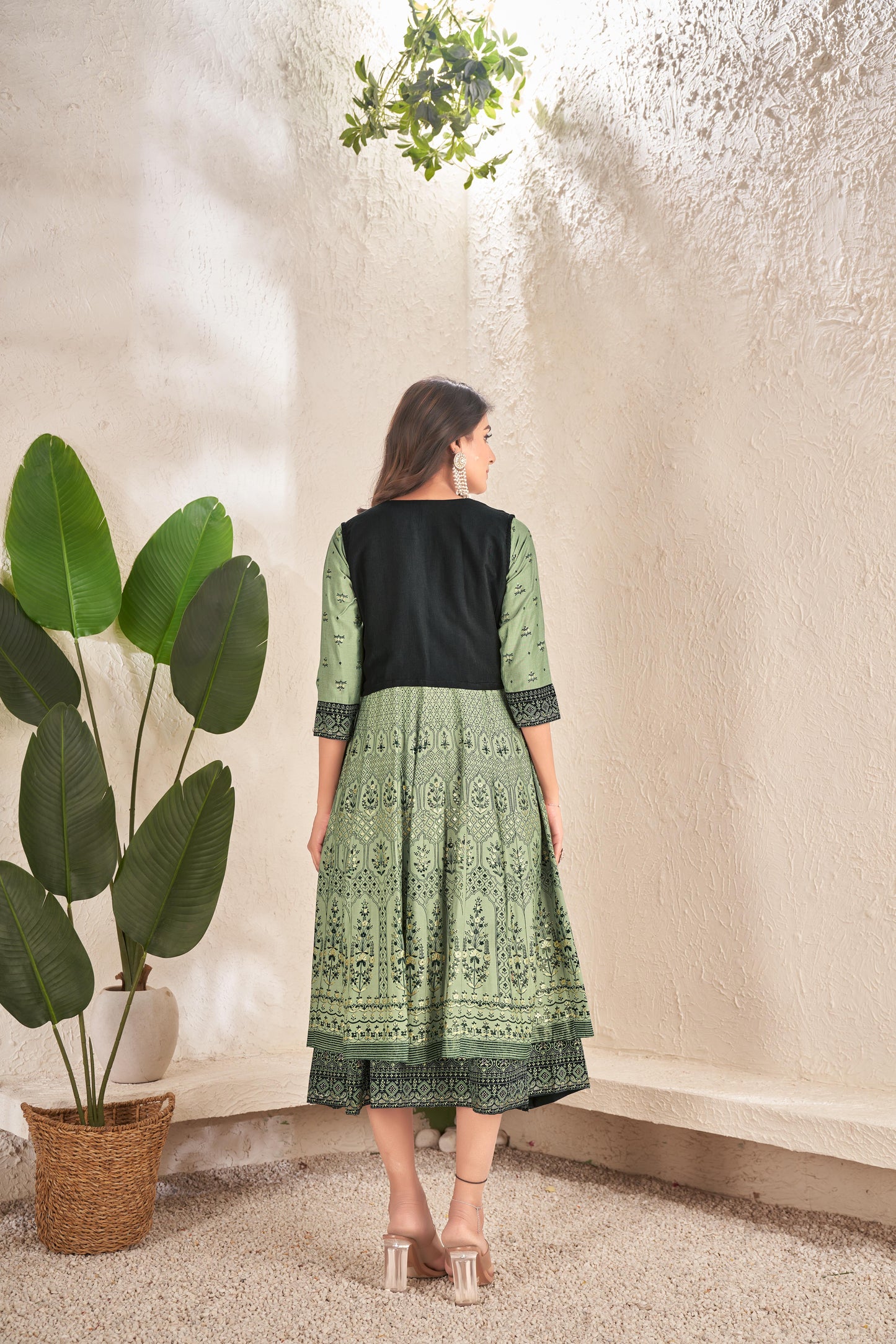 Women Foli Printed Cotton Kurtis