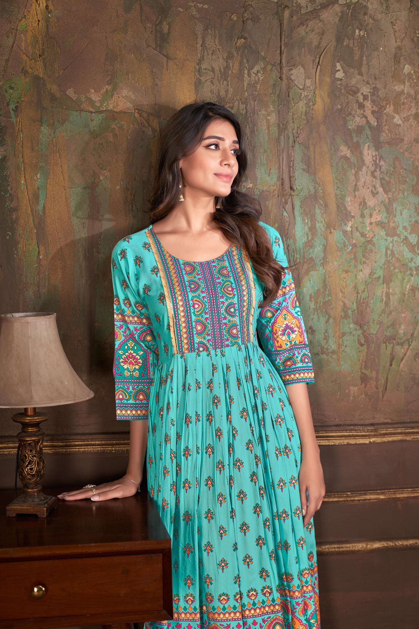 Women Foli Printed Cotton Kurtis