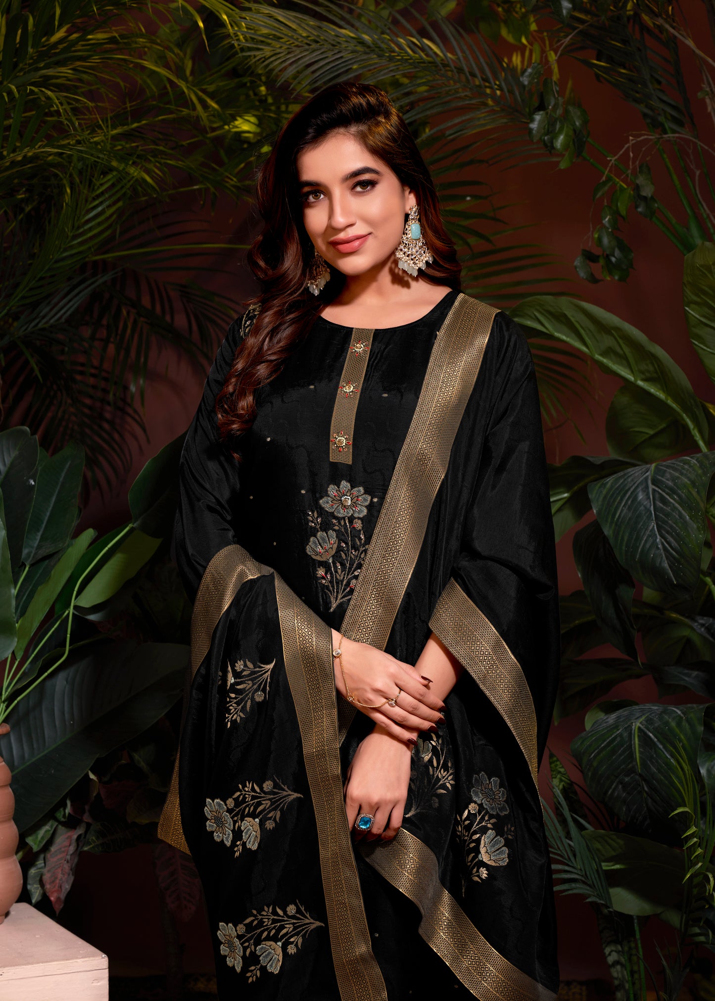 Premium Natural Viscose Jacquard Butti And Hand Work Salwar/Kameez/Dupatta/3 Pcs Set