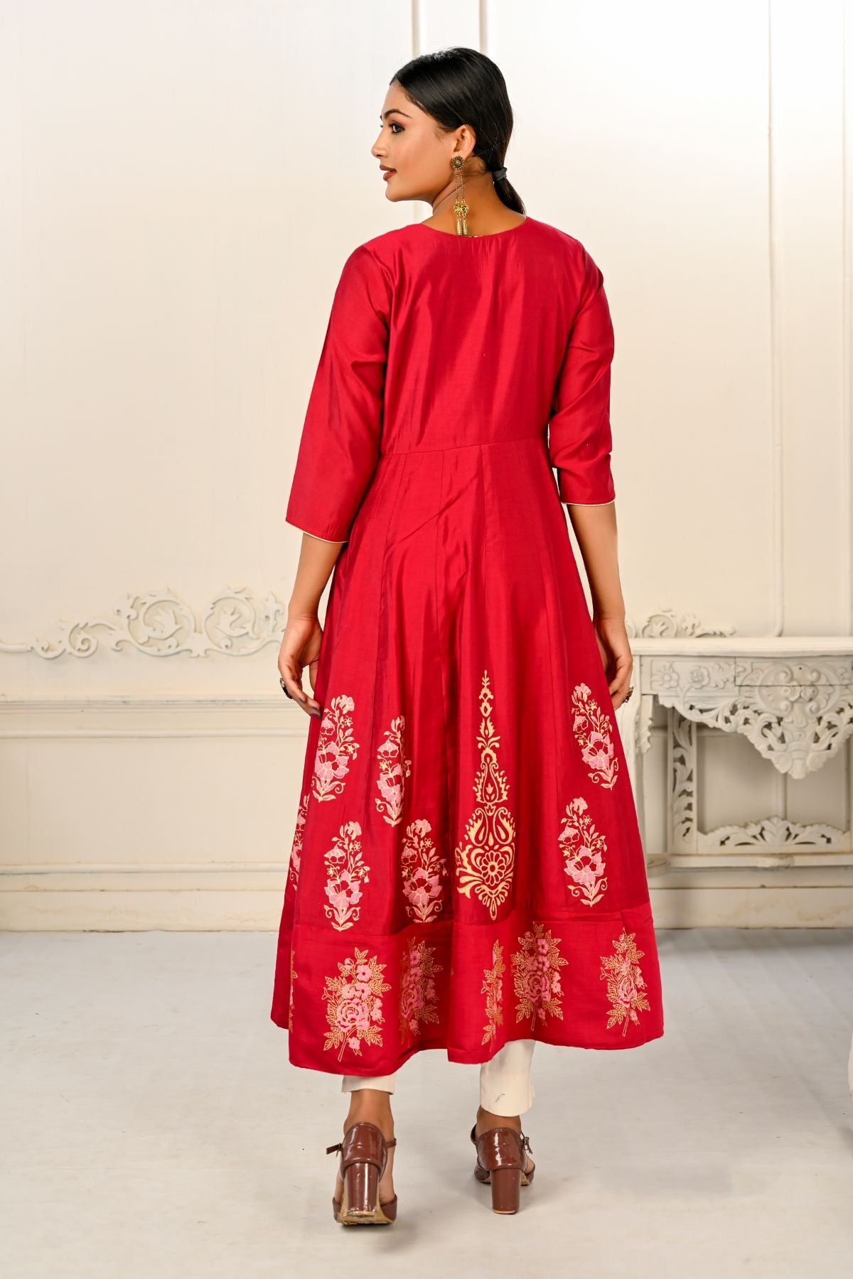 Elegant Cotton Handprint Red Embroidery Kurtis - jivora