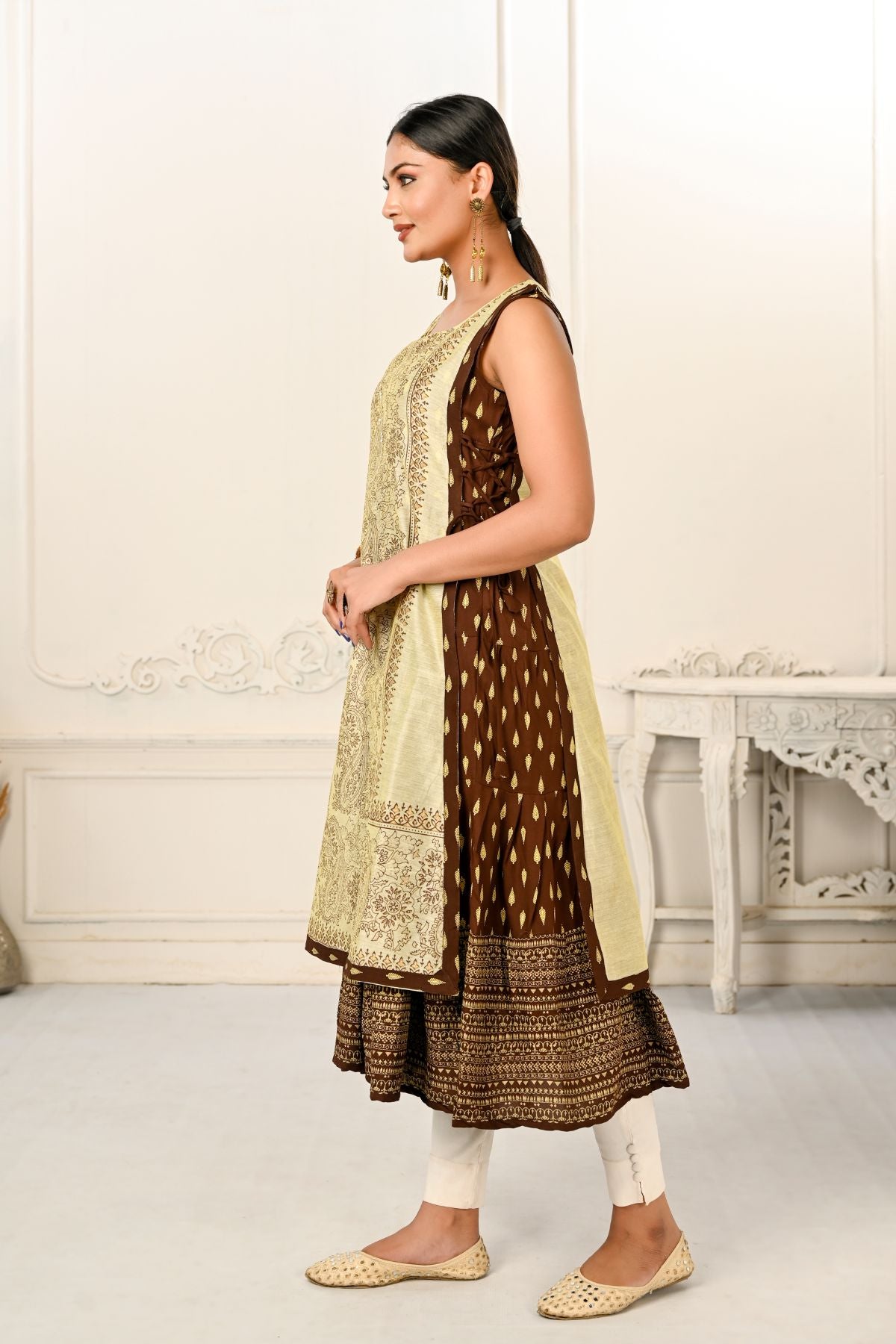 2 Layered Inner Cotton And Outward Jacket Chanderi Kurti - jivora