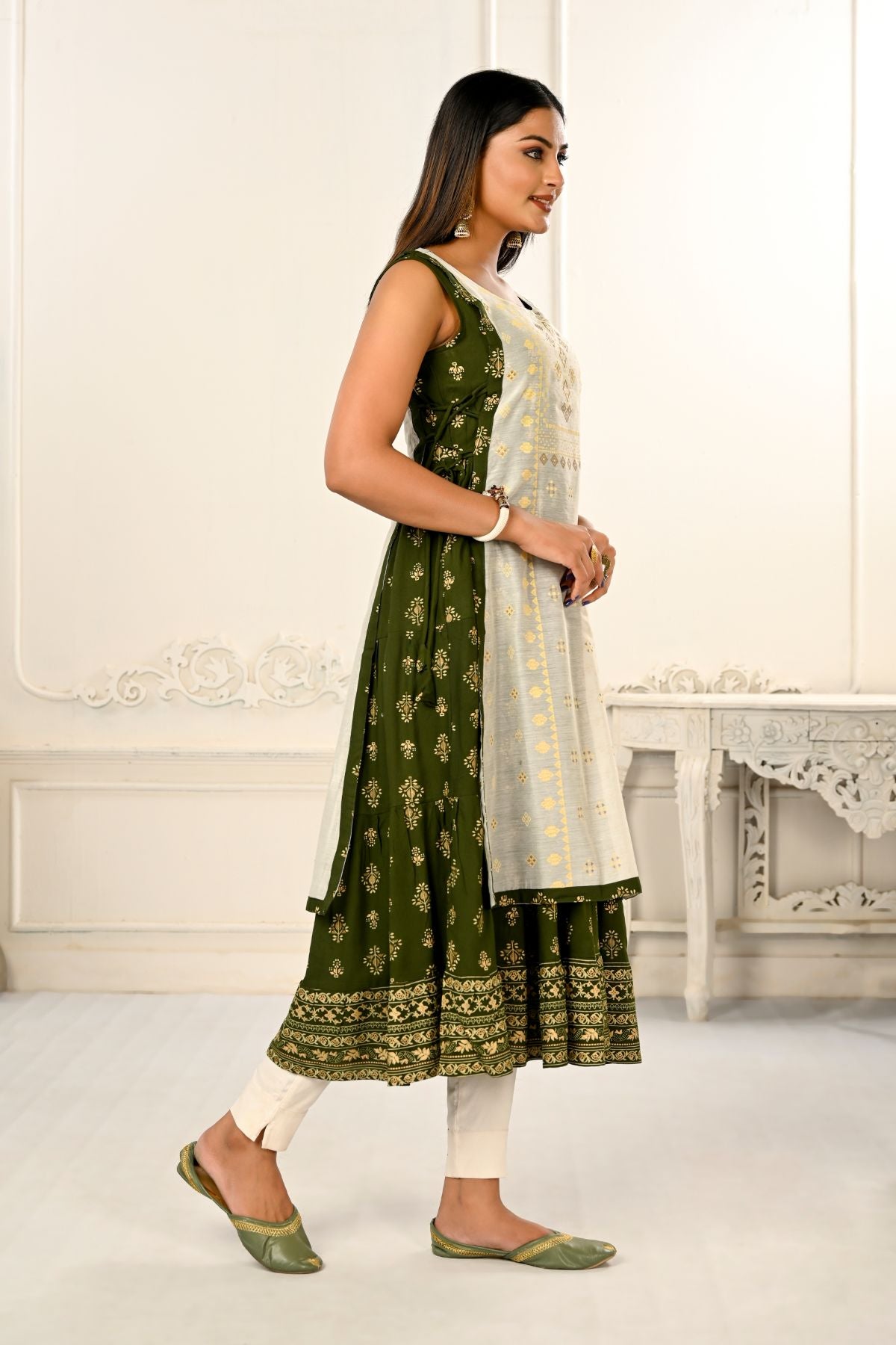 2 Layered Inner Cotton And Outward Jacket Chanderi Kurti - jivora