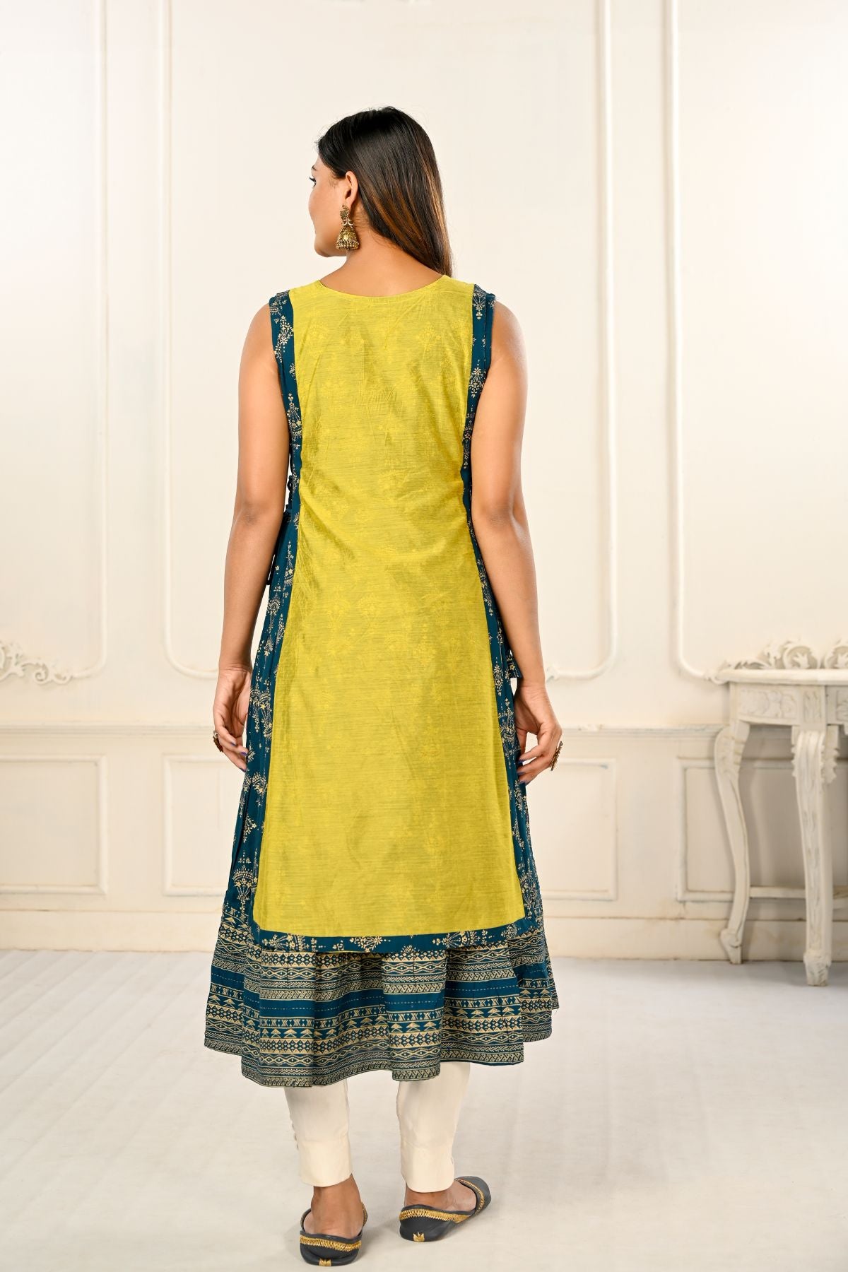 2 Layered Inner Cotton And Outward Jacket Chanderi Kurti - jivora