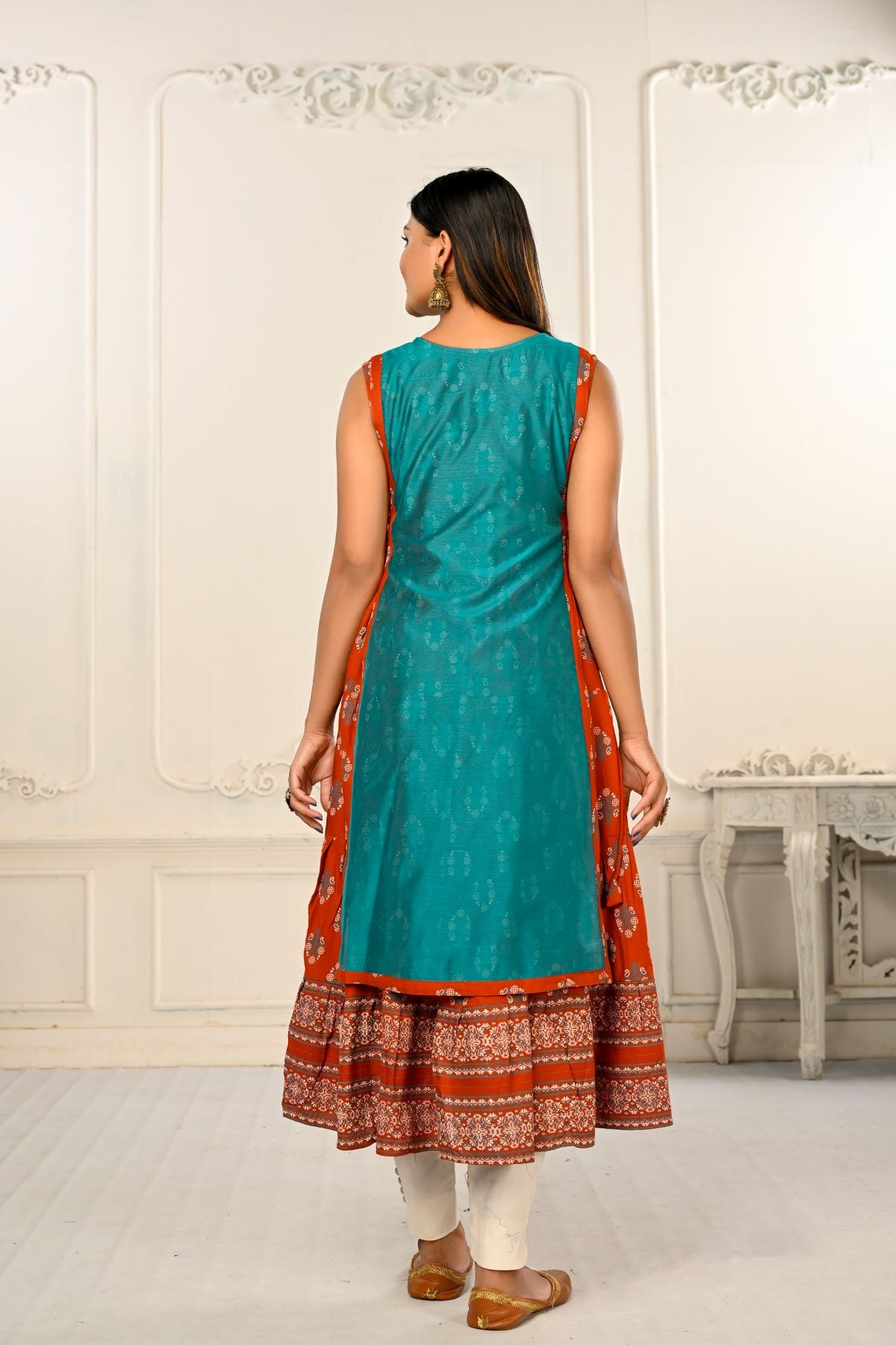 2 Layered Inner Cotton And Outward Jacket Chanderi Kurti - jivora