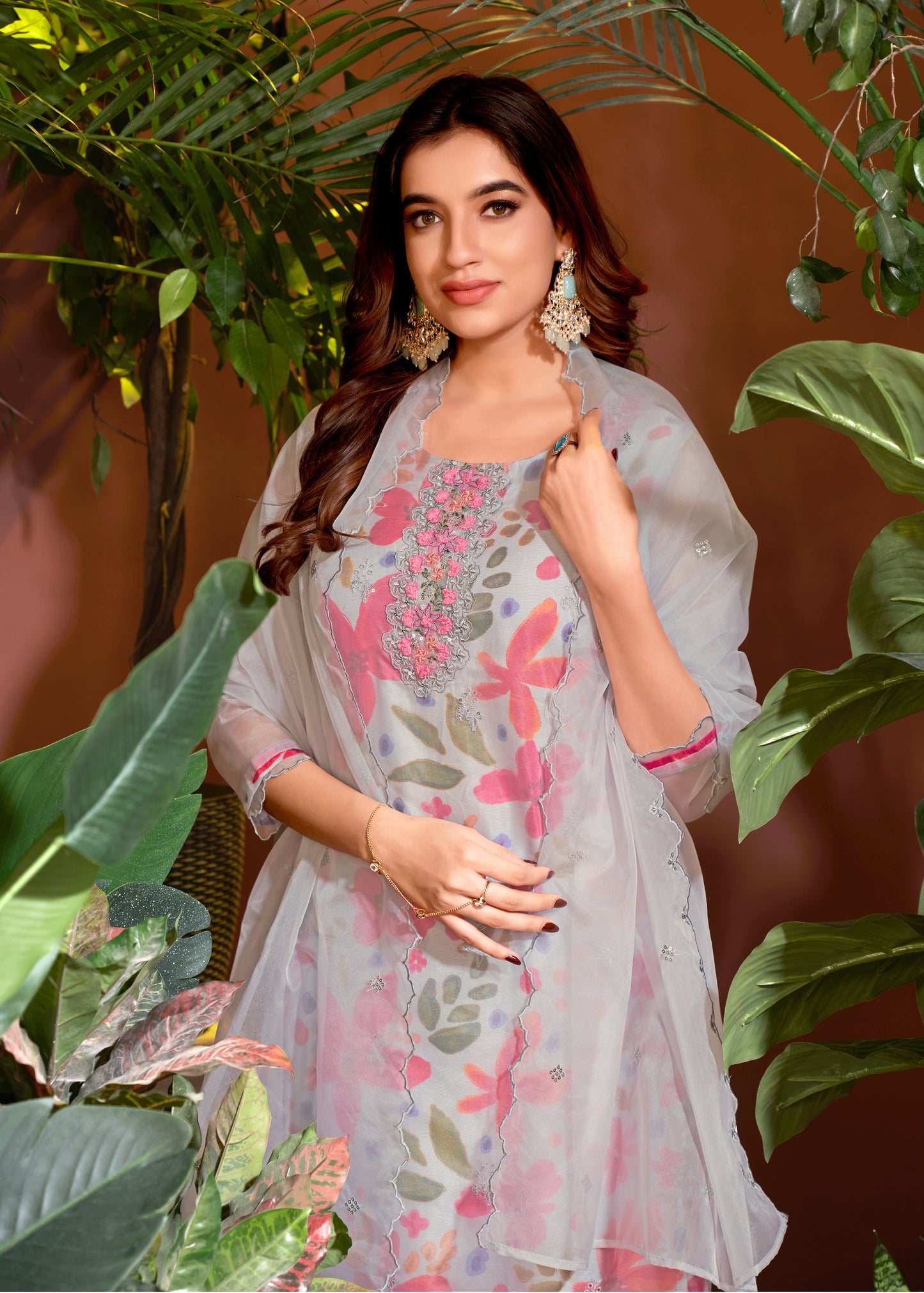 Premium Organza With Digital Print Pure Muslin Inner Santoon Bootom Oraganza Dupatta Embroidery and Sequins Daman & Neck Work With Hand Work Salwar Kameez Dupatta 3 Pcs Set