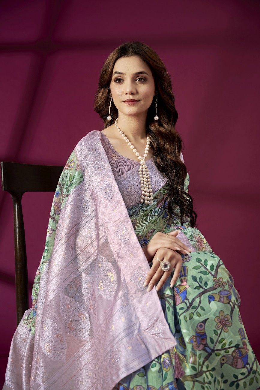 Champagne Gold Silk Saree with Woven Floral Patterns – For Luxe Celebrations