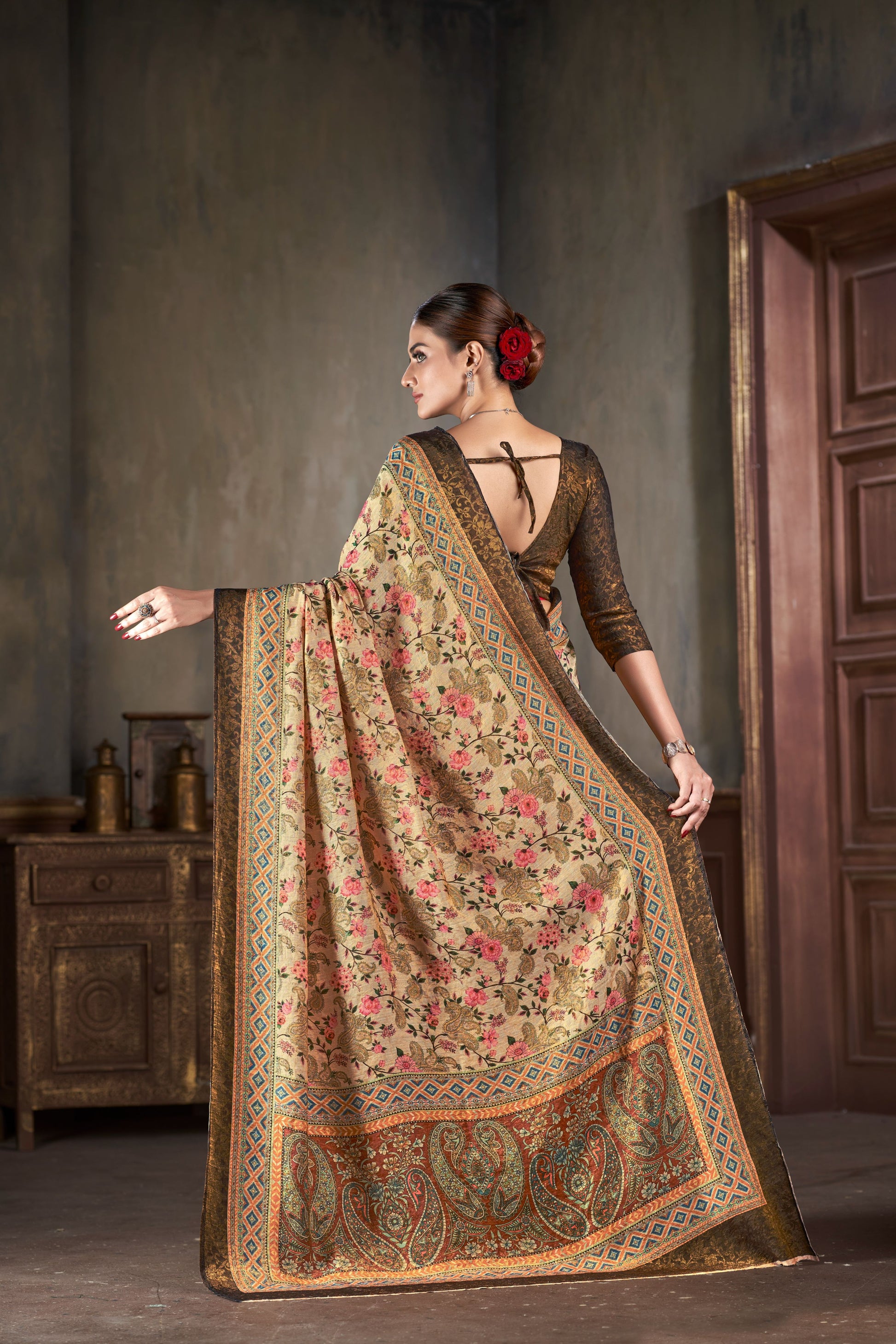 Premium Natural Silk High Definition Jacquard Zari Digital Printed Blouse With Saree - jivora