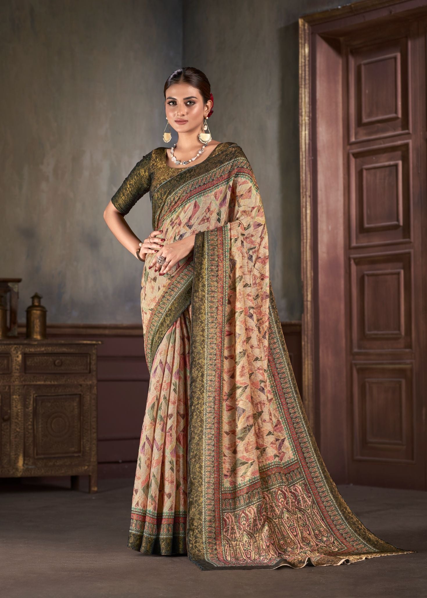 Premium Natural Silk High Definition Jacquard Zari Digital Printed Blouse With Saree - jivora