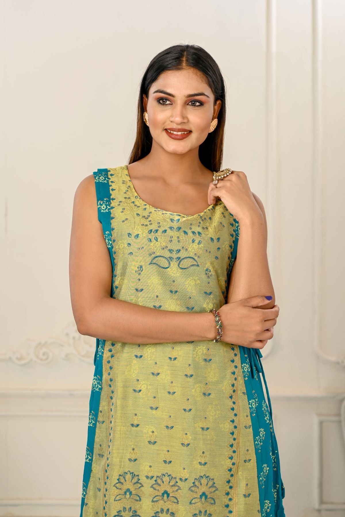 2 Layered Inner Cotton And Outward Jacket Chanderi Kurti - jivora