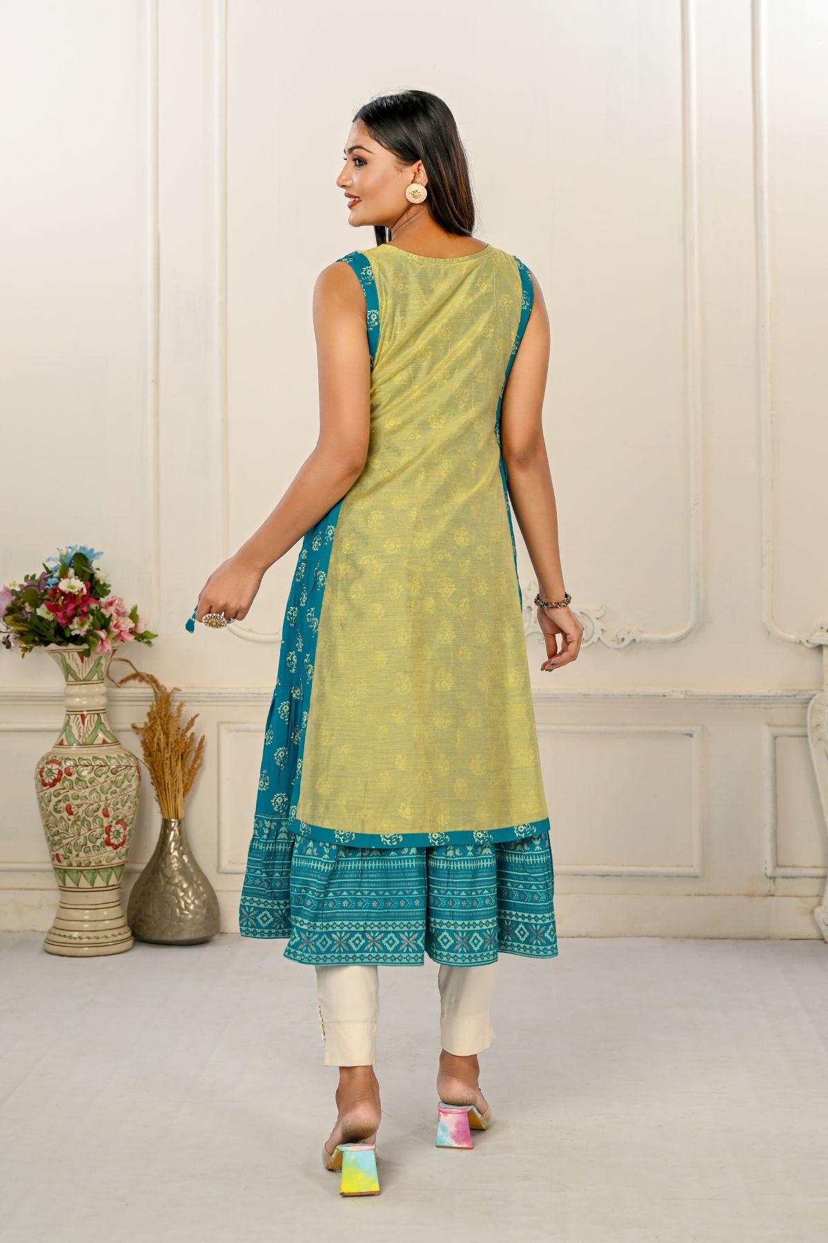 2 Layered Inner Cotton And Outward Jacket Chanderi Kurti - jivora