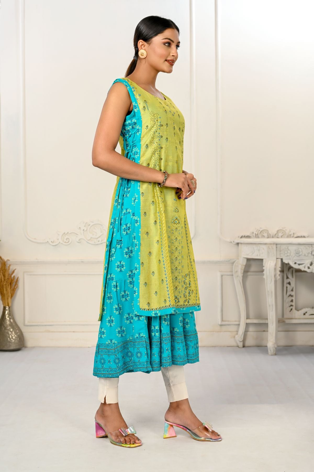2 Layered Inner Cotton And Outward Jacket Chanderi Kurti - jivora