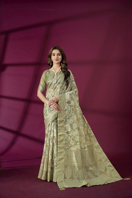 Vibrant Green Kanjivaram Silk Saree – Festive & Bridal Wear