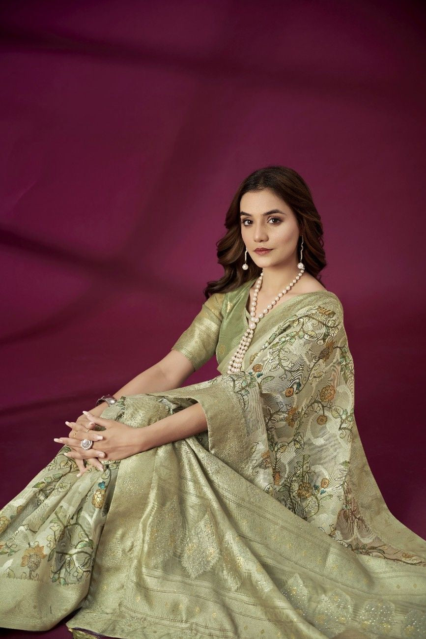 Vibrant Green Kanjivaram Silk Saree – Festive & Bridal Wear