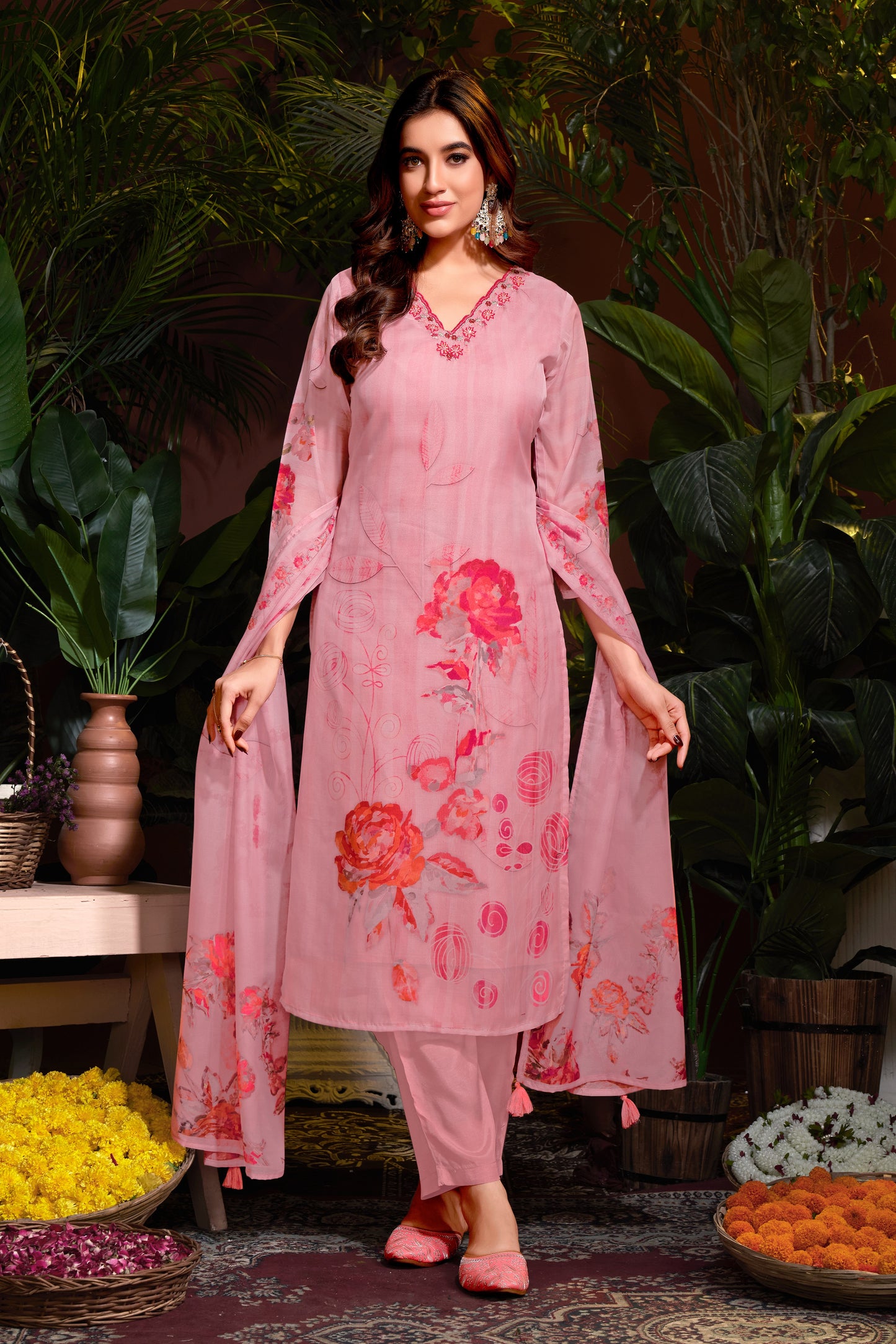 Premium Organza with Digital Print Pure Muslin Inner Santoon Bottom Fabric Oraganza Dupatta V Neck With Hand Work & Sequence Salwar Kameez Dupatta 3 Pcs Set